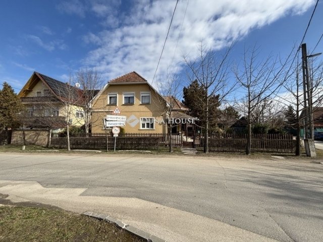 Eladó családi ház, Dunavarsányban 95 M Ft, 7 szobás