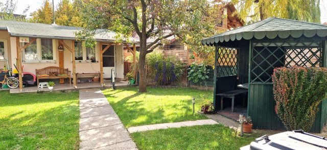 Eladó családi ház, Velencén, Kertész utcában 26.9 M Ft