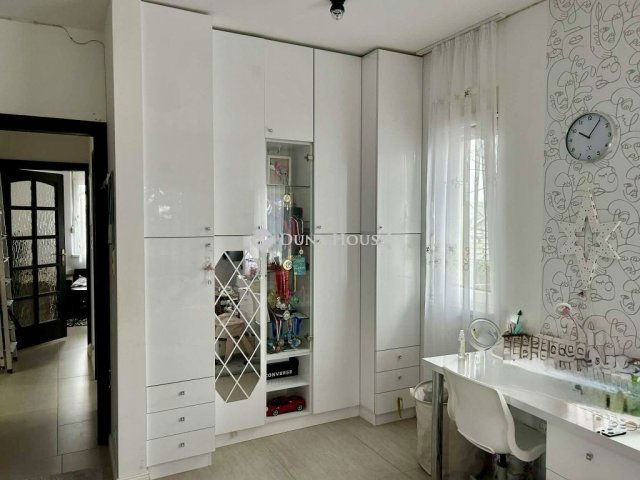 Eladó családi ház, Kakucson 120 M Ft, 5 szobás