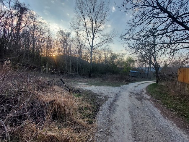 Eladó telek, Esztergomban, Nyaktekercs utcában 3.5 M Ft