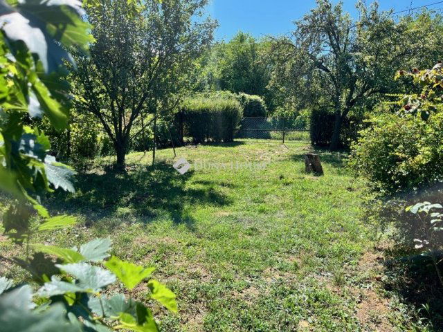 Eladó telek, Pécsett 8.5 M Ft / költözzbe.hu