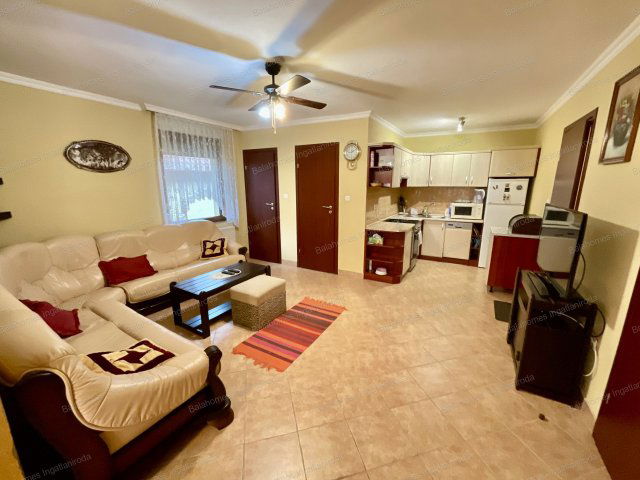 Eladó családi ház, Zamárdiban 134.9 M Ft, 5 szobás