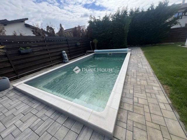 Eladó családi ház, Szegeden 280 M Ft, 4+1 szobás