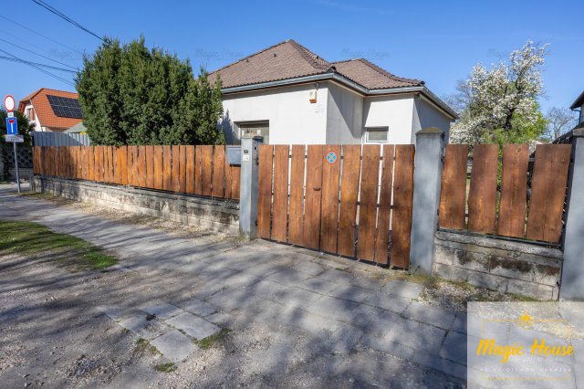 Eladó családi ház, Érden 109.9 M Ft, 3 szobás