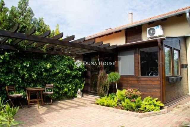 Eladó ikerház, Dunaharasztin 137.5 M Ft, 4 szobás