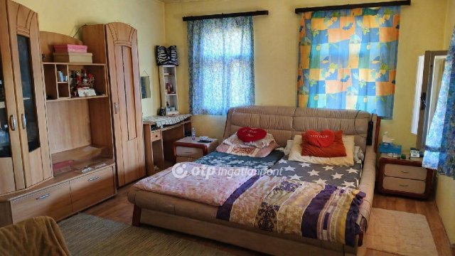 Eladó családi ház, Semjénházán 20 M Ft, 3 szobás