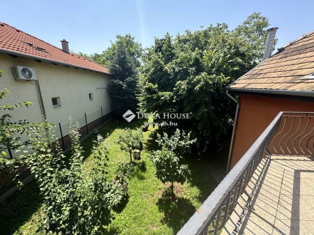 Eladó családi ház, Ecseren 250 M Ft, 8 szobás