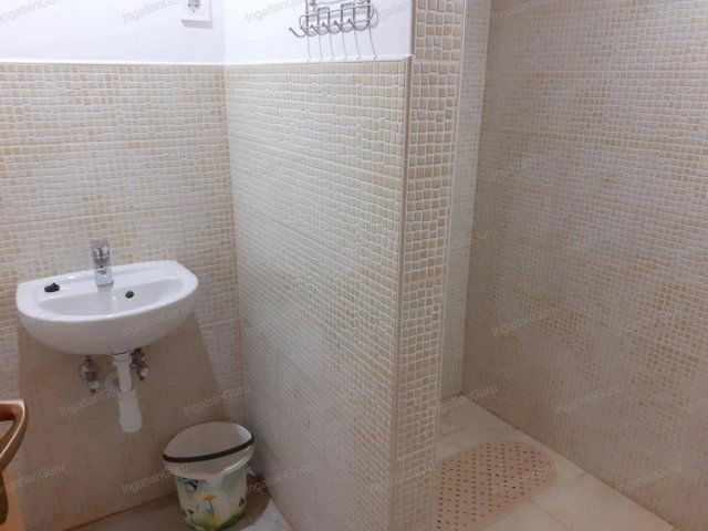 Eladó üzlethelyiség, Bugacon 31 M Ft, 5 szobás