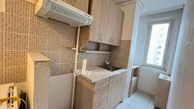 Eladó panellakás, Miskolcon 24.9 M Ft, 1+1 szobás