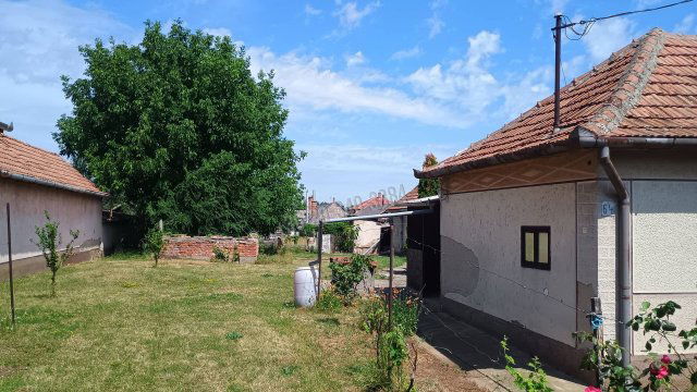 Eladó családi ház, Hajdúböszörményen 42 M Ft, 2 szobás