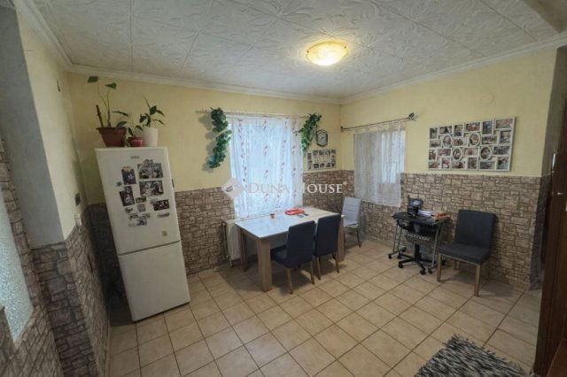 Eladó családi ház, Ásványrárón 51 M Ft, 3 szobás
