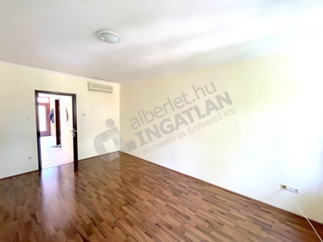Kiadó téglalakás, albérlet, III. kerületben, Lajos utcában