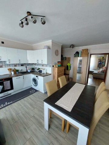 Eladó panellakás, Kaposváron 53 M Ft, 3 szobás