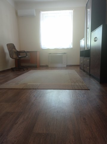 Kiadó téglalakás, albérlet, Szolnokon 150 E Ft / hó, 2 szobás