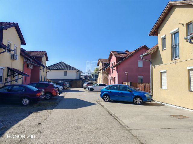 Eladó téglalakás, Szigetszentmiklóson 52.99 M Ft, 1+1 szobás