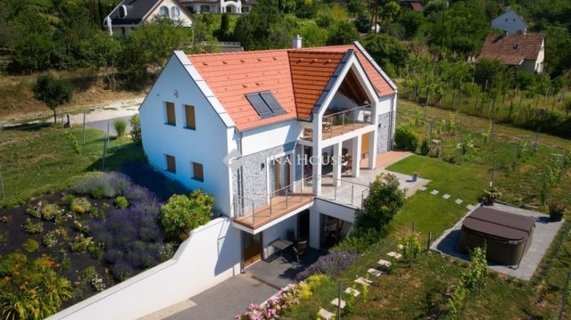 Eladó ipari ingatlan, Paloznakon 299 M Ft / költözzbe.hu