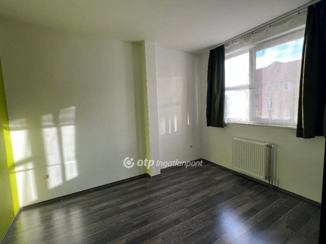 Eladó téglalakás, Budapesten, X. kerületben 65 M Ft, 1+1 szobás
