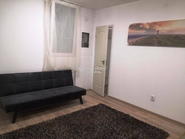 Eladó téglalakás, Budapesten, III. kerületben 26 M Ft, 1 szobás