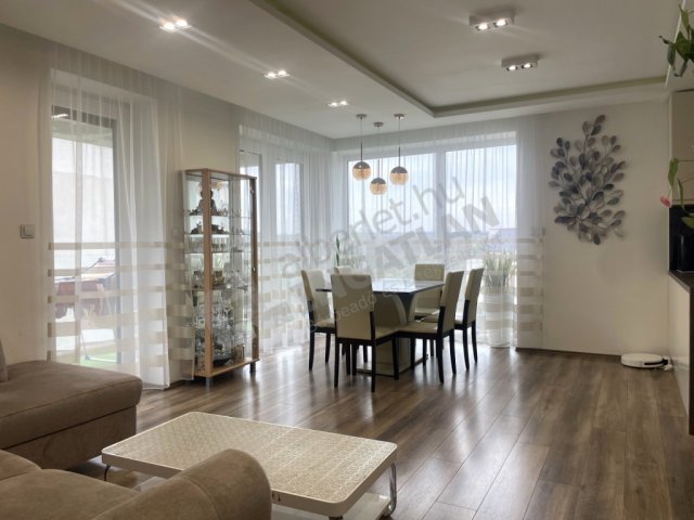 Kiadó téglalakás, albérlet, XI. kerületben, Lépés utcában