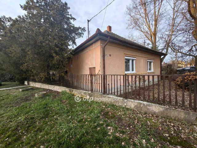 Eladó családi ház, Püspökladányban 28 M Ft, 2 szobás