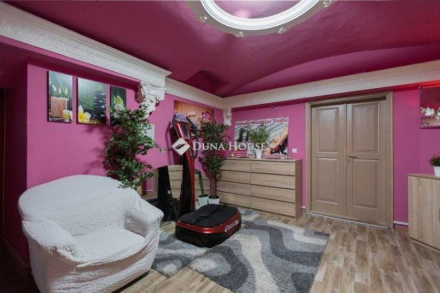 Eladó üzlethelyiség, Budapesten, VII. kerületben 95 M Ft