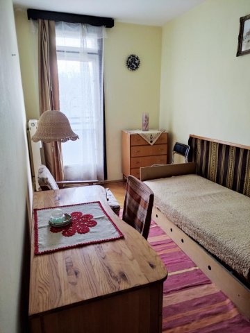 Kiadó panellakás, albérlet, Pécsett, Gosztonyi Gyula utcában