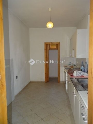 Eladó családi ház, Budapesten, XVIII. kerületben 170 M Ft