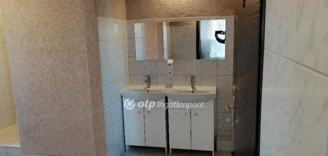 Eladó iroda, Budaörsön 300 M Ft / költözzbe.hu