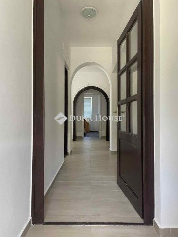Eladó családi ház, Zalaegerszegen 75 M Ft, 8 szobás