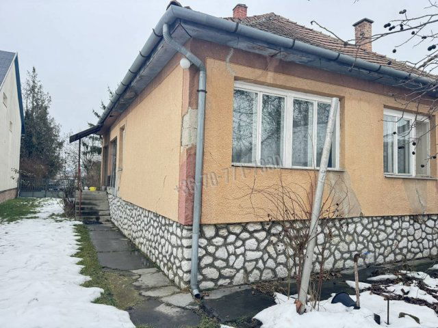 Eladó családi ház, Kerecsenden 15.9 M Ft, 4 szobás