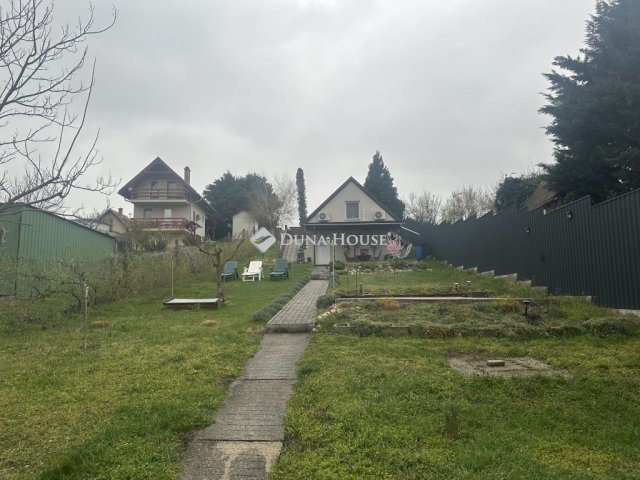 Eladó nyaraló, Dorogon 34.5 M Ft, 2 szobás / költözzbe.hu