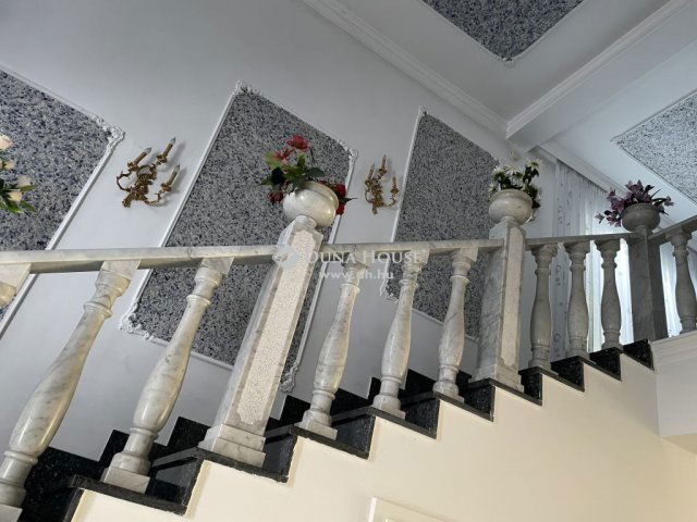Eladó családi ház, Budapesten, XX. kerületben 190 M Ft, 5 szobás