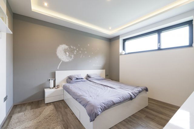 Eladó családi ház, Szombathelyen 175 M Ft, 4 szobás