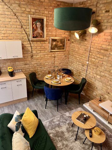 Kiadó téglalakás, albérlet, Budapesten, VI. kerületben