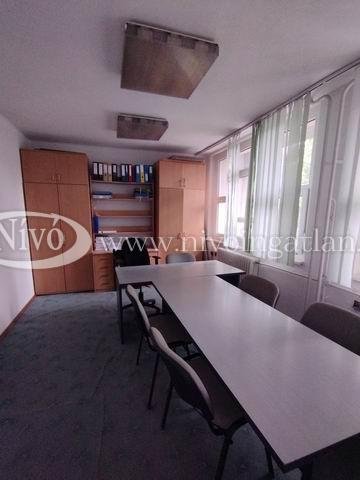 Eladó iroda, Veszprémben 49 M Ft, 4 szobás / költözzbe.hu