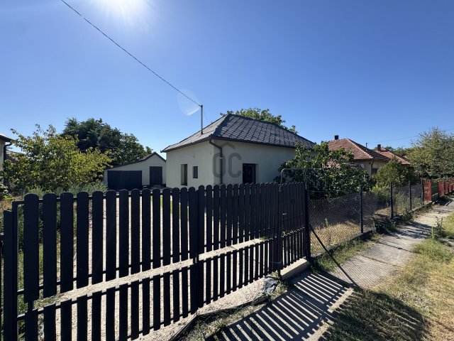 Eladó családi ház, Jászkarajenőn 34.9 M Ft, 4 szobás