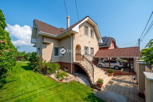Eladó családi ház, Halásztelken 249 M Ft, 6 szobás
