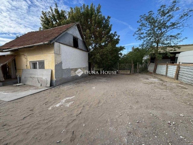 Eladó családi ház, Sándorfalván 59 M Ft, 2+1 szobás