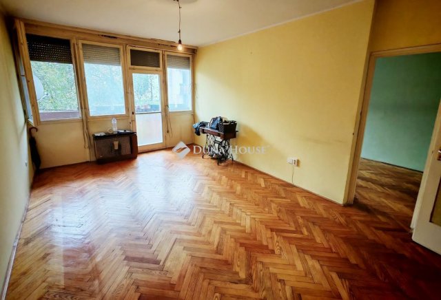Eladó téglalakás, Csurgón 11 M Ft, 2 szobás