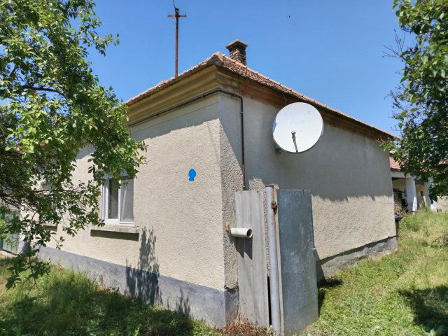 Eladó családi ház, Csikvándon 17.9 M Ft, 3 szobás