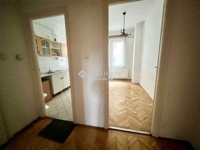 Eladó téglalakás, Budapesten, XII. kerületben 89.9 M Ft