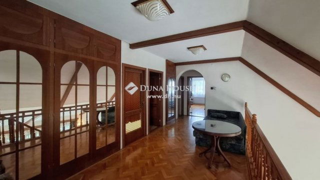 Eladó családi ház, Ráckevén 110 M Ft, 5 szobás