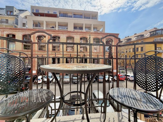 Eladó téglalakás, Budapesten, III. kerületben 145.9 M Ft