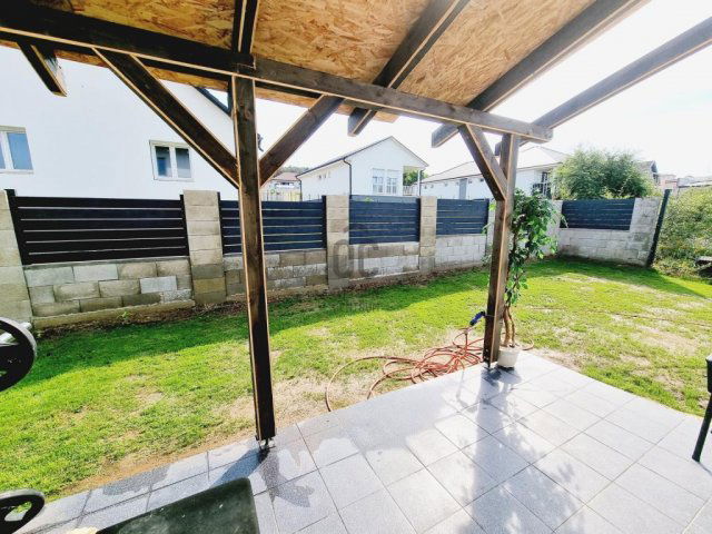 Eladó családi ház, Kerepesen 119.9 M Ft, 5 szobás