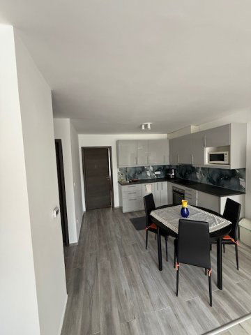 Kiadó téglalakás, albérlet, Pécsett, Szigeti úton, 3 szobás