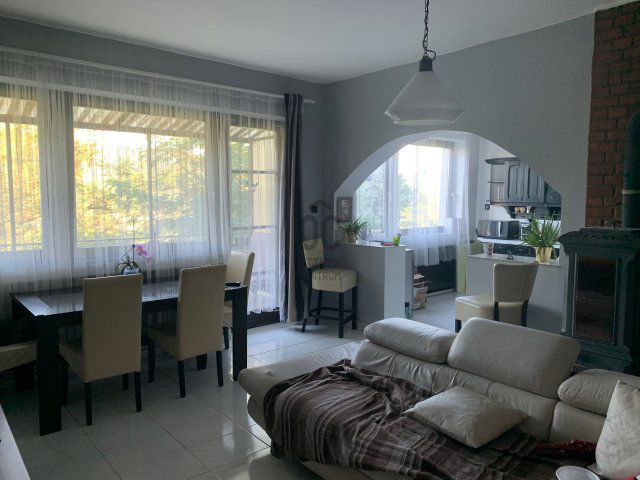 Eladó családi ház, Pilisborosjenőn 157 M Ft, 6 szobás