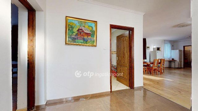 Eladó családi ház, Nyíregyházán 69 M Ft, 5 szobás