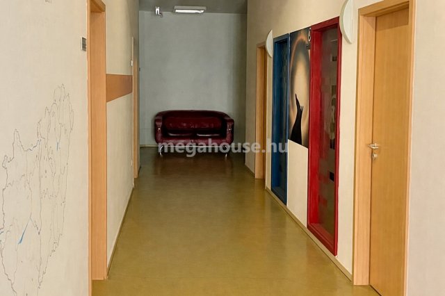 Kiadó üzlethelyiség, Budapesten, XXII. kerületben 226 E Ft / hó