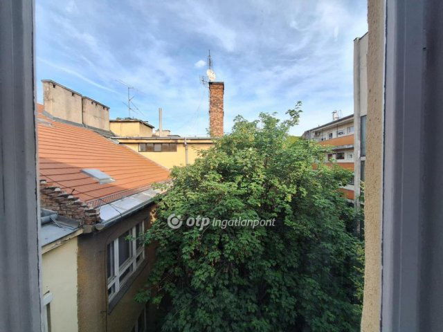 Eladó téglalakás, Budapesten, I. kerületben 61.5 M Ft, 1 szobás