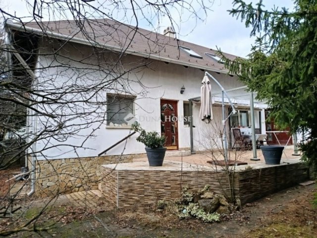 Eladó családi ház, Érden 124.9 M Ft, 4+2 szobás
